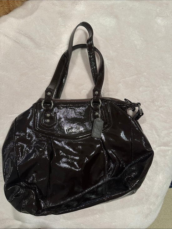 Coach Handbags - Coach Leather Bag